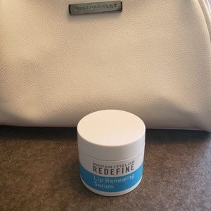 Rodan and  Fields Redefine Lip Renewing Serum
